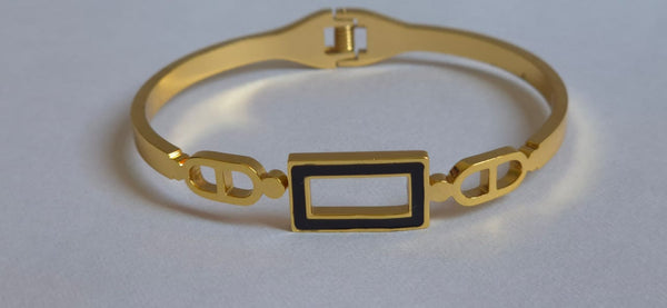 The Noir Link Bangle
