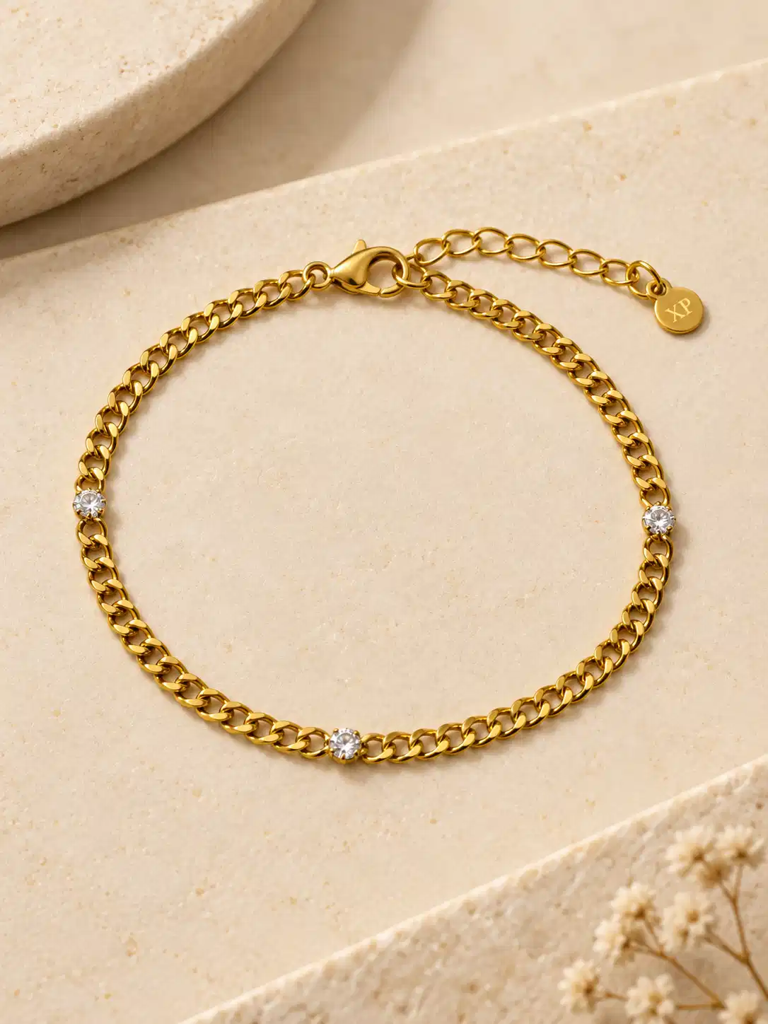 avira-gold-curb-chain-bracelet